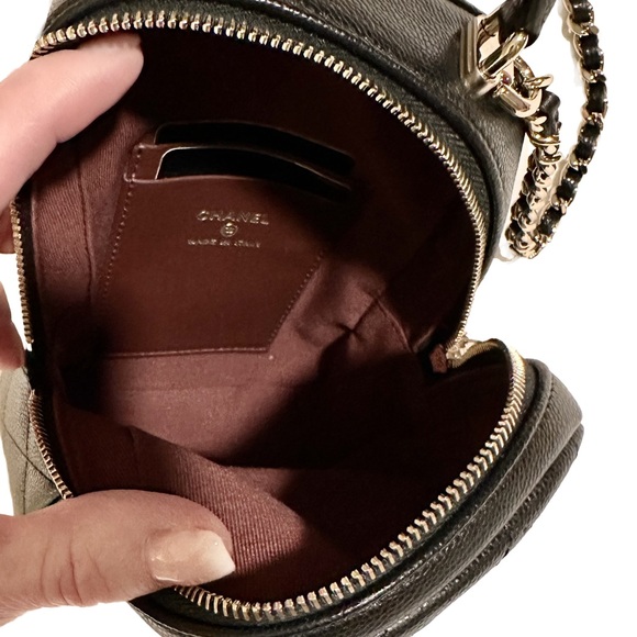 ❌SOLD ELSEWHERE❌ CHANEL NEW Mini Classic Backpack/Crossbody Black Caviar Leather - Picture 10 of 17